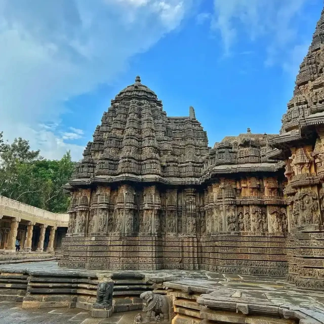 Somanathapura Chennakesava Temple Photos