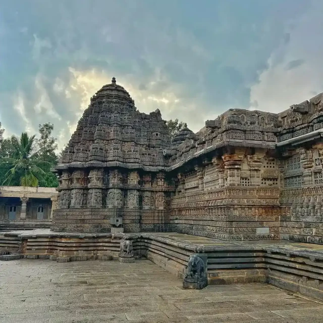Somanathapura Chennakesava Temple Photos